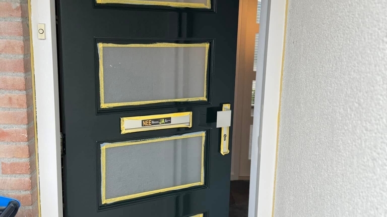 Buiten Schilderwerk deur